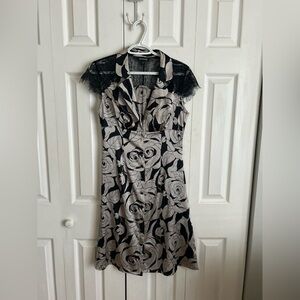❤️ 3/$15❤️ Bebe Silk dress